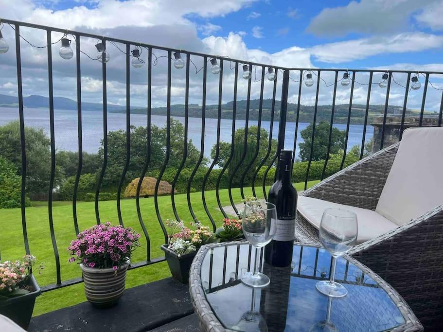 Апартаменти Loch View At Lomond Castle Баллох Екстер'єр фото